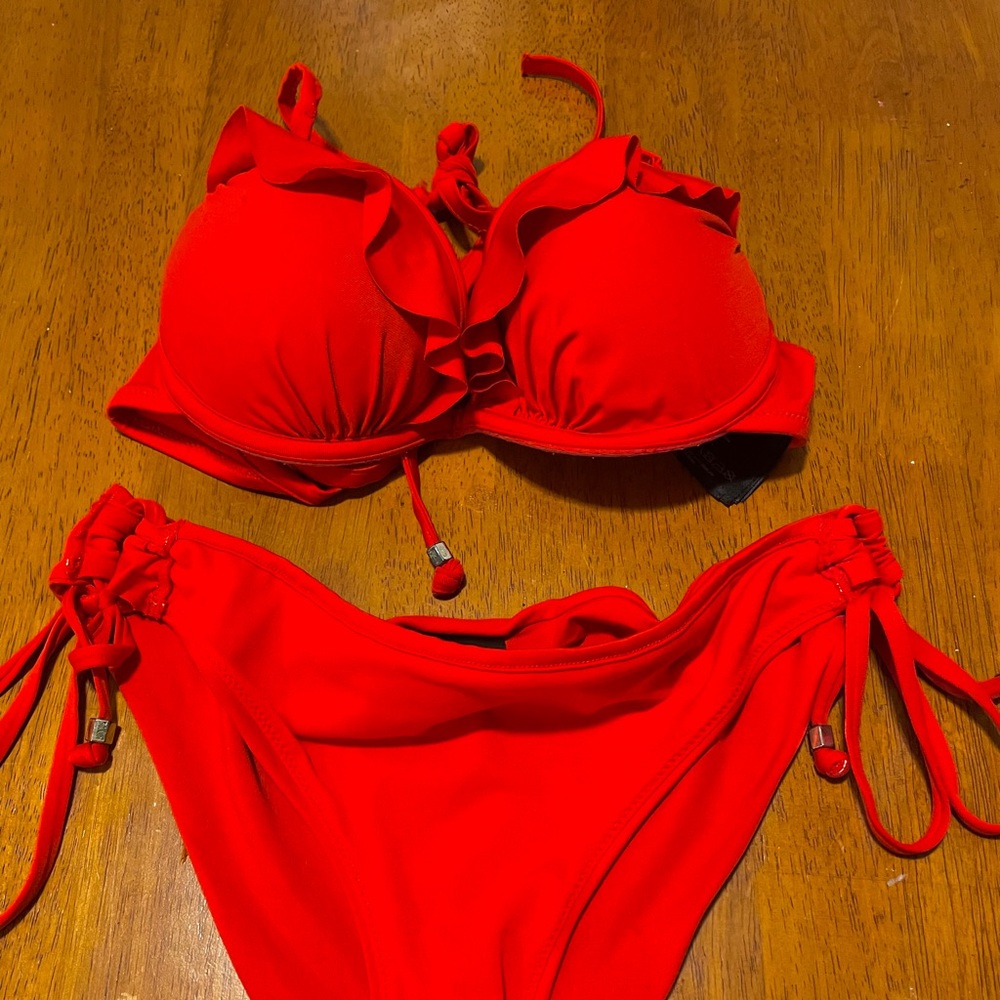 H&M bikini set.